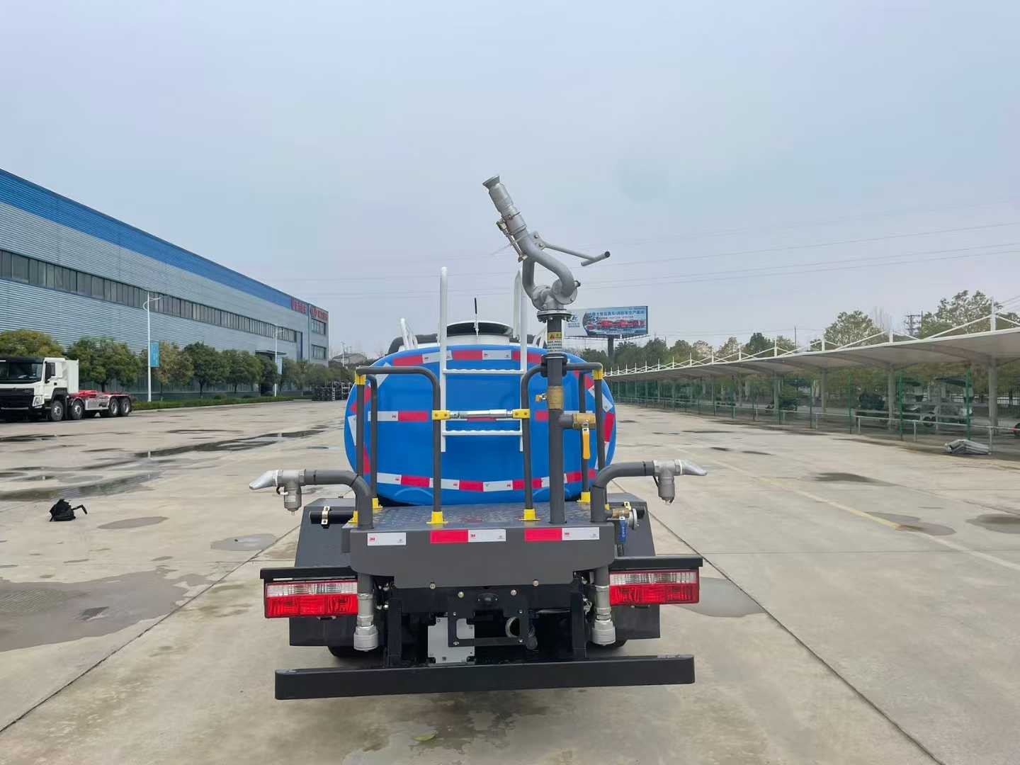 程力壹為2.5方純電動灑水車圖片4