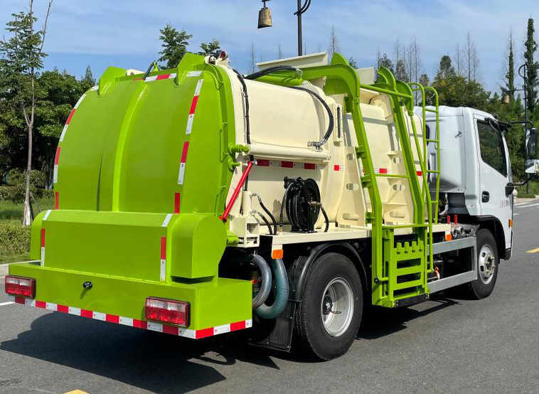 東風(fēng)凱普特6方純電動(dòng)高端餐廚垃圾車圖片3