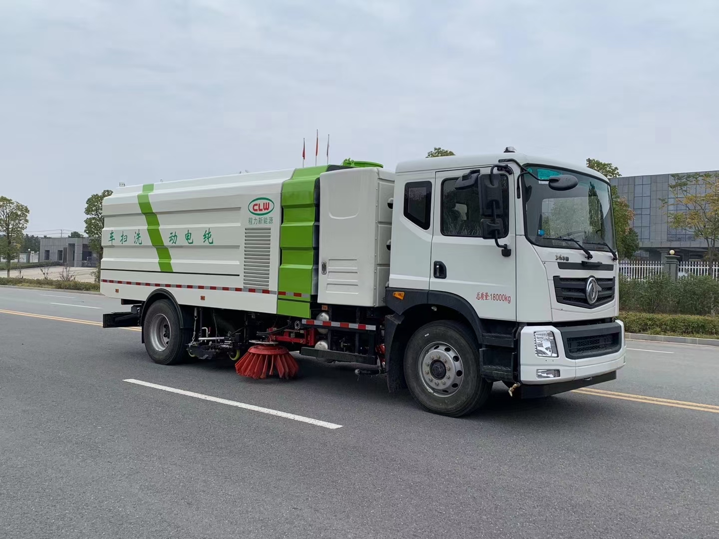 東風(fēng)華神純電動洗掃車