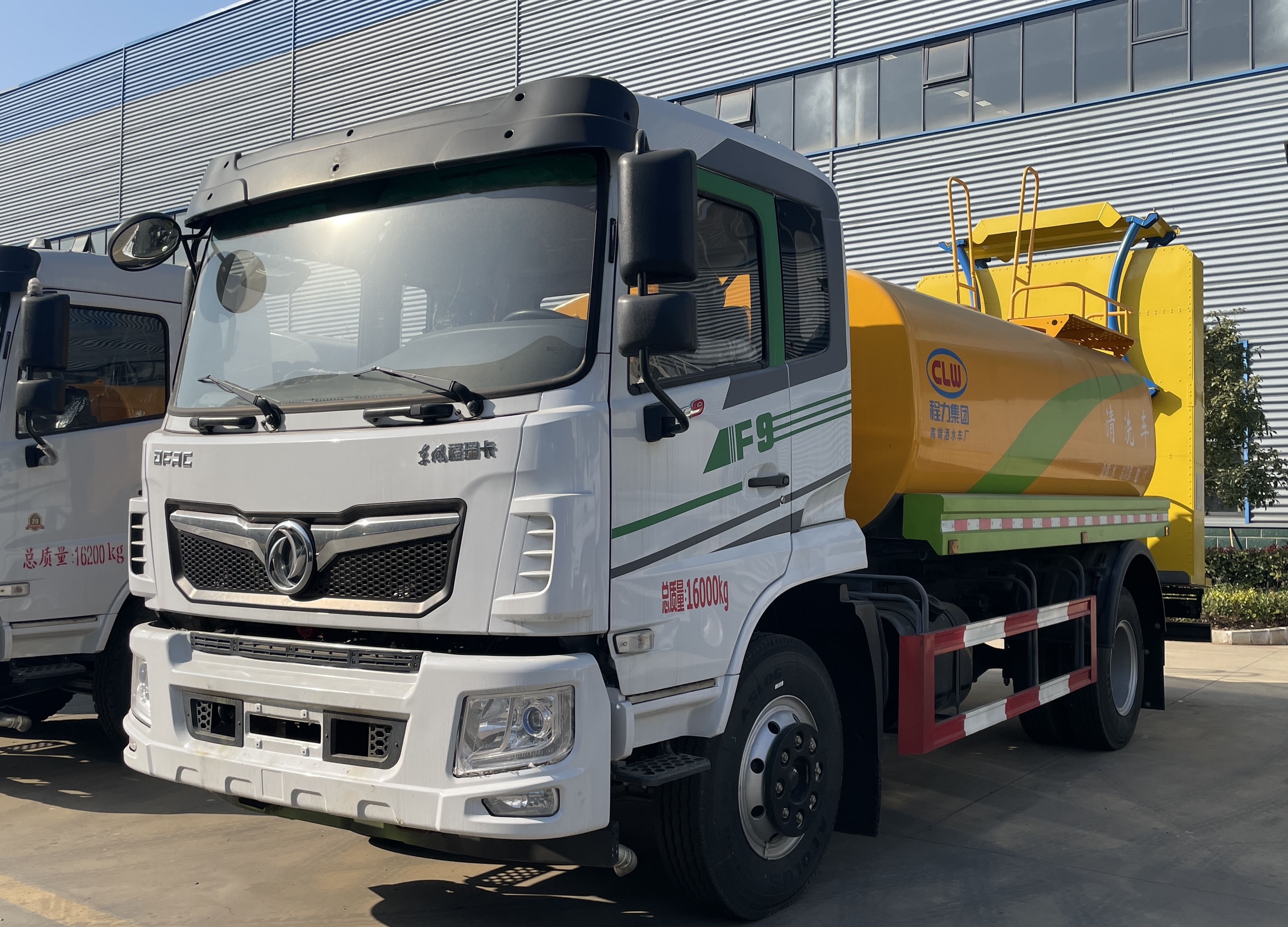 東風(fēng)福瑞卡9方清洗灑水車(chē)